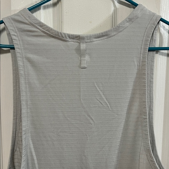 Lululemon Men’s Tank Top - Picture 3 of 4